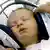 Slowakei Baby mit Kopfhörer in einer Privatklinik in Kosice-Saca