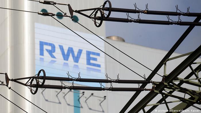 Deutschland Niederaußem RWE-Kraftwerk