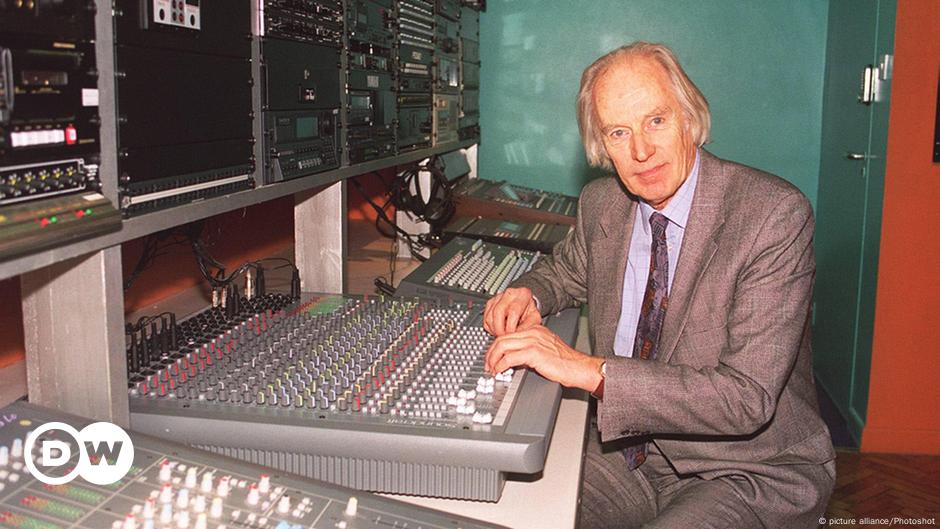 George Martin Introduced The Recording Studio As An Instrument Music Dw 09 03 16