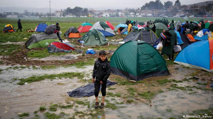 Griechenland Flüchtlinge an der Grenze zu Mazedonien bei Idomeni