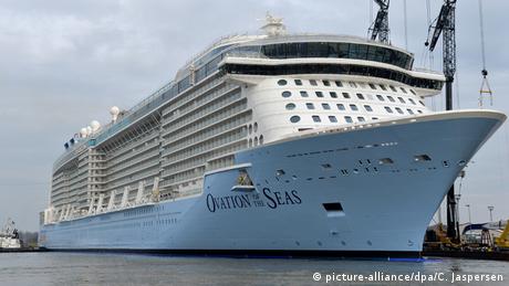 Meyer Werft in Papenburg Ovation of the Seas