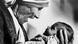 Indien Mutter Teresa mit einem armlosen Baby in Kalkutta Indien Mutter Teresa mit einem armlosen Baby in Kalkutta