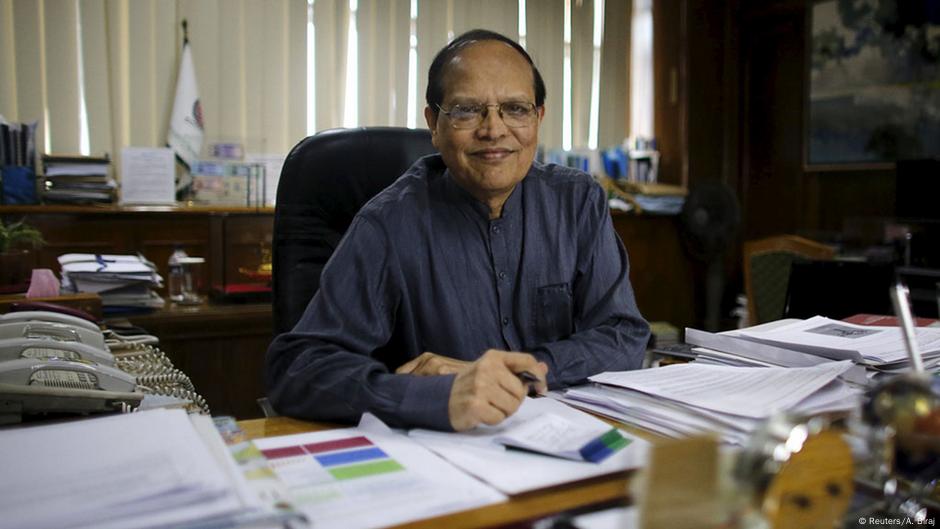 Bangladesh Bank Governor Resigns Over Heist DW 03 15 2016