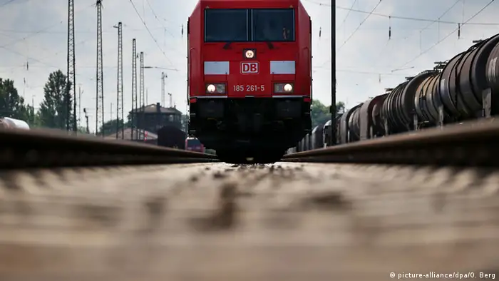 Deutschland Deutsche Bahn Symbolbild