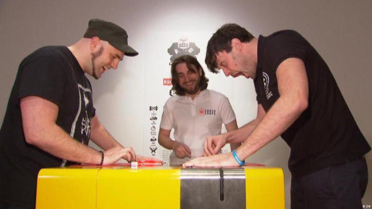 A video game with a twist DW 08/08/2016