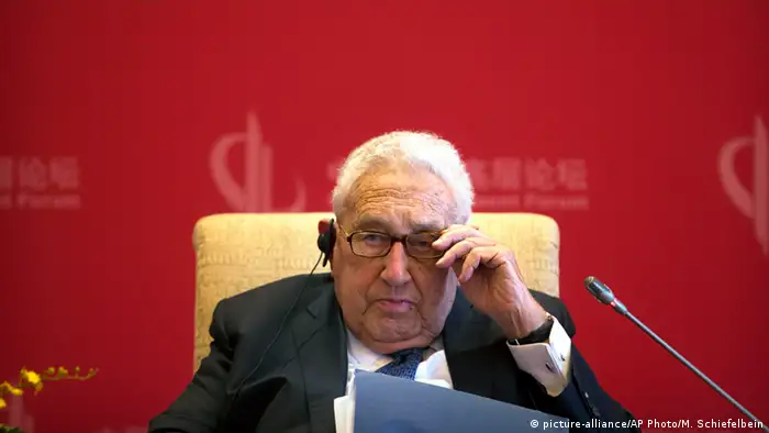 Henry Kissinger (picture-alliance/AP Photo/M. Schiefelbein)
