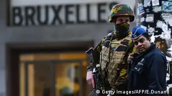 Belgien Brüssel Sicherheitskräfte Militär Polizei