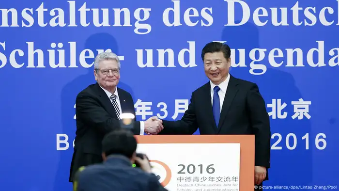 China Peking Gauck und Xi bei Schüler- und Jugendaustausch