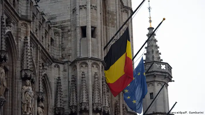 Belgien Trauerbeflaggung in Brüssel