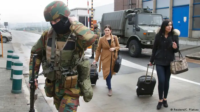 Belgien Sicherheitsmaßnahmen am Flughafen Zaventem in Brüssel