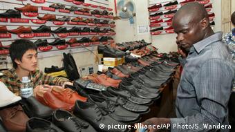 Uganda Schuhgeschäft Chinesische Händler