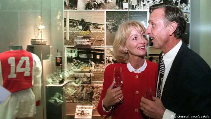 Johan Cruyff mit Ehefrau im Cruyff-Museum