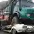 تصادف تریلر با پیکان در جاده سیرجان به شیراز که منجر به مرگ پنج عضو یک خانواده شد