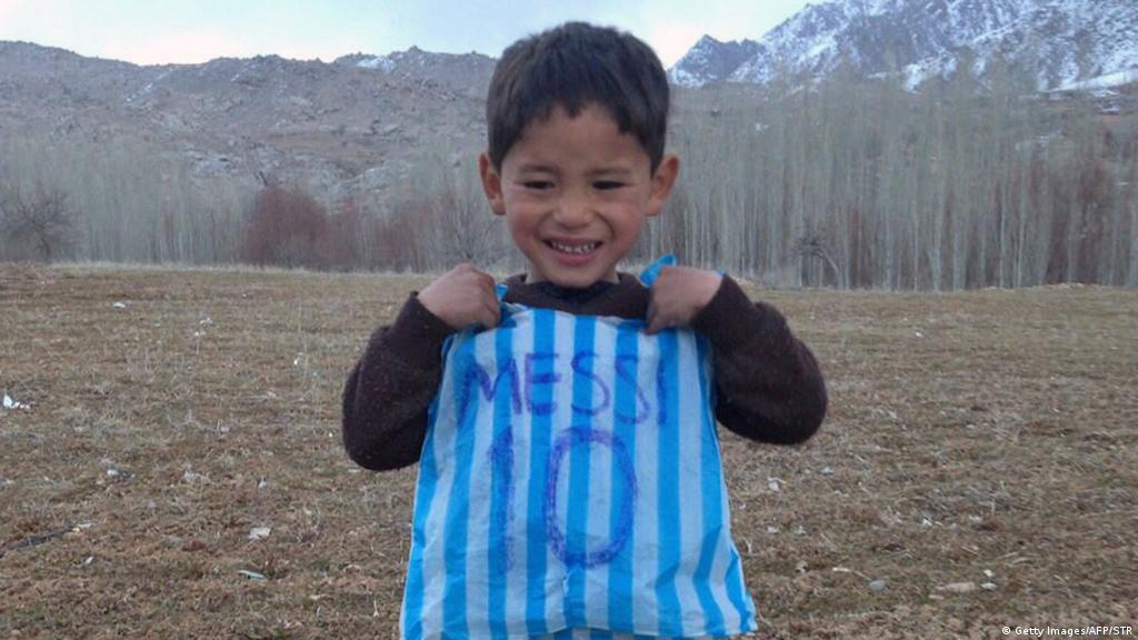 afgano hace nuevo y desesperado llamado a Messi para poder huir de los talibanes | Deportes | DW |