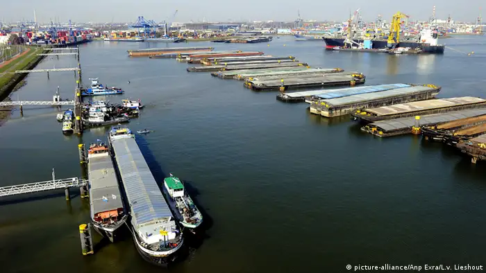Niederlande Hafen von Rotterdam