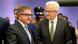 CDU-Fraktionschef Wolf (l.) mit Ministerpräsident Kretschmann von den Grünen (Fotio: dpa) CDU-Fraktionschef Wolf (l.) mit Ministerpräsident Kretschmann von den Grünen (Fotio: dpa)