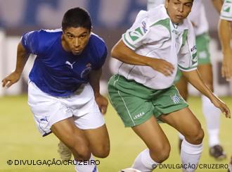 Atual Selecao Brasileira E Mais Forte Do Que A De 2002 Diz Elber Fique Informado Sobre Tudo O Que Acontece Na Copa Do Mundo Dw 28 02 2006