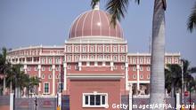 July 3, 2015 Bildunterschrift:A view of the National Assembly, in Luanda, taken on July 3, 2015. AFP PHOTO/ ALAIN JOCARD (Photo credit should read ALAIN JOCARD/AFP/Getty Images) (c) Getty Images/AFP/A. Jocard