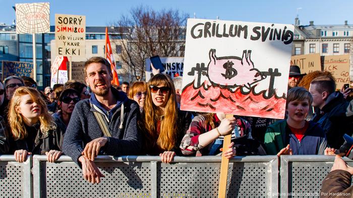 Iceland protests against Prime Minister Gunnlaugson