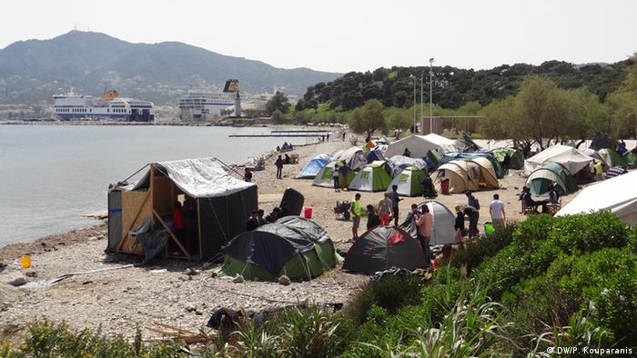 Desperation In Lesbos Europe News And Current Affairs From Around The Continent Dw 05 04 2016