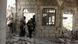 Сирийские оппозиционные войска на развалинах в городе Алеппо Сирийские оппозиционные войска на развалинах в городе Алеппо