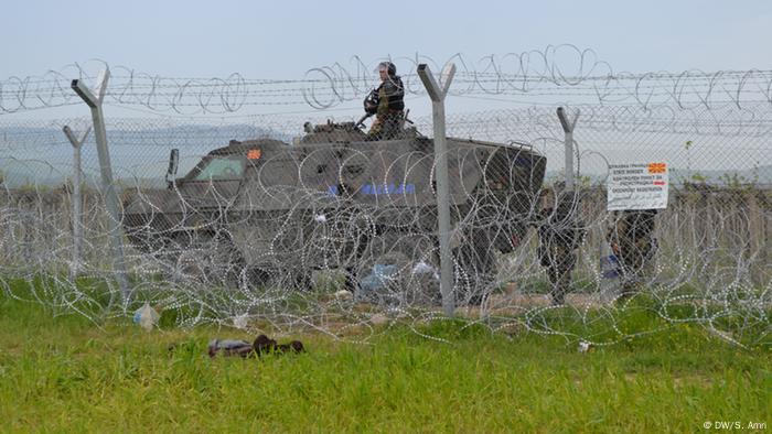 Griechenland Mazedonien Grenze - Panzer auf mazedonischer Seite