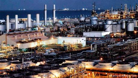 Saudi Arabien Dhahran Öl-Raffinerie (picture-alliance/dpa)