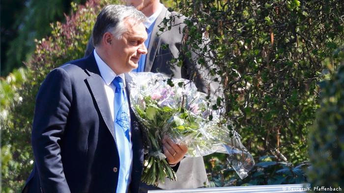 Deutschland Viktor Orbán besucht Helmut Kohl 