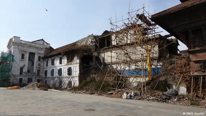 Erdbebenschäden am Durbar Square in Kathmandu