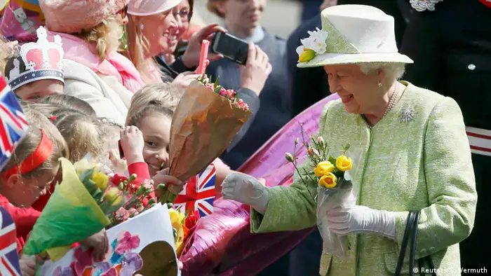 Großbritannien 90. Geburtstag von Königin Elisabeth II. (Reuters/S. Wermuth)