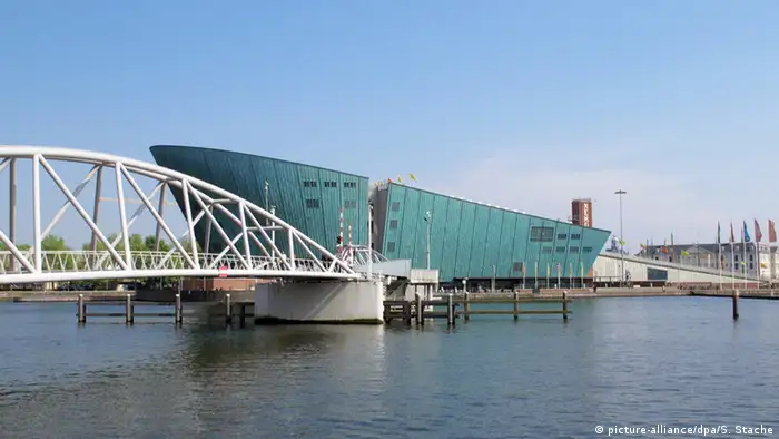 Niederlande Amsterdam Schifffahrtsmuseum Nemo 