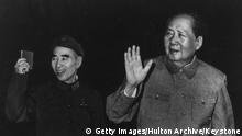 September 22nd 1971 Chairman Mao Zedong (right), President of the People's Republic of China, with Vice President Lin Biao leaving a press Conference in Peking, September 22nd 1971. (Photo by Keystone/Hulton Archive/Getty Images) (c) Getty Images/AFP/J. Vincent
