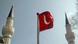 Die türkische Fahne zwischen zwei Minaretten (Foto: dpa) Die türkische Fahne zwischen zwei Minaretten (Foto: dpa)