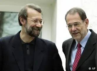 伊朗首席谈判代表拉里贾尼同欧盟外交事务协调人索拉纳