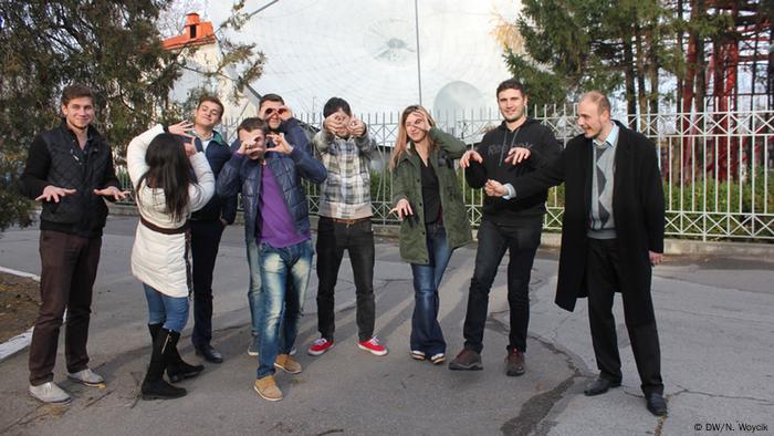 Mitarbeiter und Freiwillige von der TV Sendung Abraziv, produziert vom Centrul Media pentru Tineri, Foto: DW Akademie/Nadine Wojcik