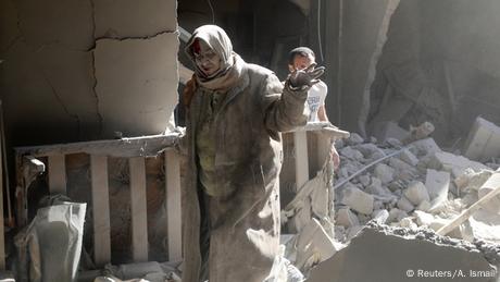 Syrien Krieg Kämpfe in Aleppo verletzte Frau