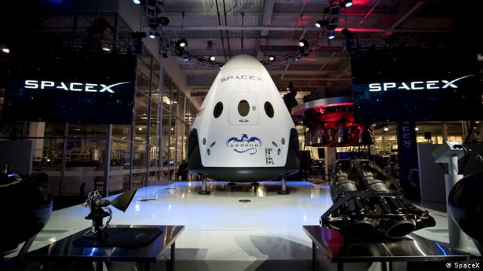 USA SpaceX Dragon V2