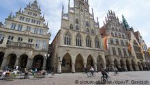 18.05.2015 *** Das historische Rathaus am Prinzipalmarkt fotografiert am 18.05.2015 in Münster (Nordrhein-Westfalen). Foto: Friso Gentsch/dpa Copyright: picture-alliance/dpa/F. Gentsch