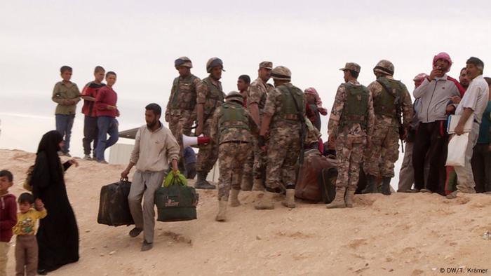 Grenzschützer im Flüchtlingslager nahe Hadalat/Jordanien (Foto: DW/T. Krämer)