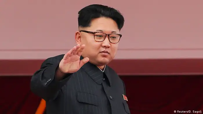 Nordkorea Parteitag in Pjöngjang - Parade (Reuters/D. Sagolj)