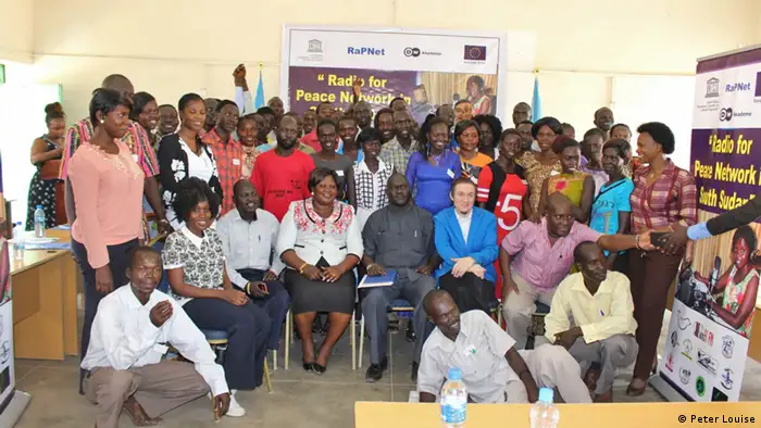 45 neue Bürgerjournalisten für das südsudanesische Friedensradio-Netzwerk (Foto: Aarni Kuoppamäki)