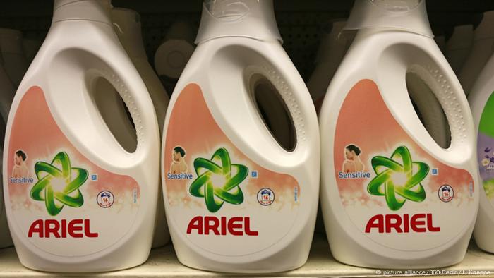 Ariel: liquid laundry detergent 