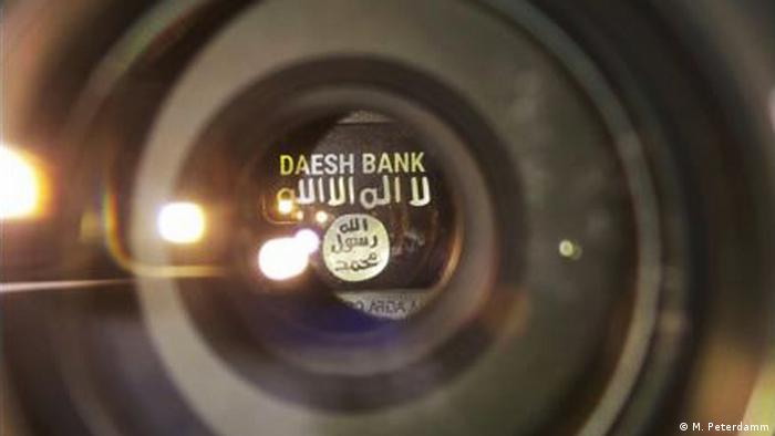 Berlin Daesh Bank Lichtprojekt an der Botschaft von Saudi Arabien