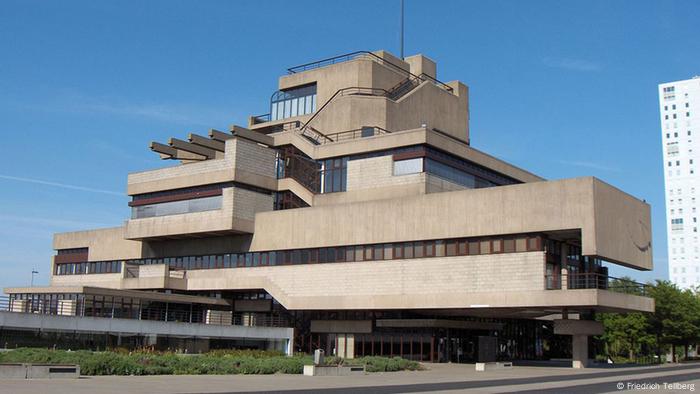 Das Rathaus der niederländischen Stadt Terneuzen (Foto: Friedrich Tellberg)