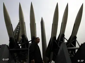 日媒称已经掌握证据显示中国向朝鲜提供火箭发射系统