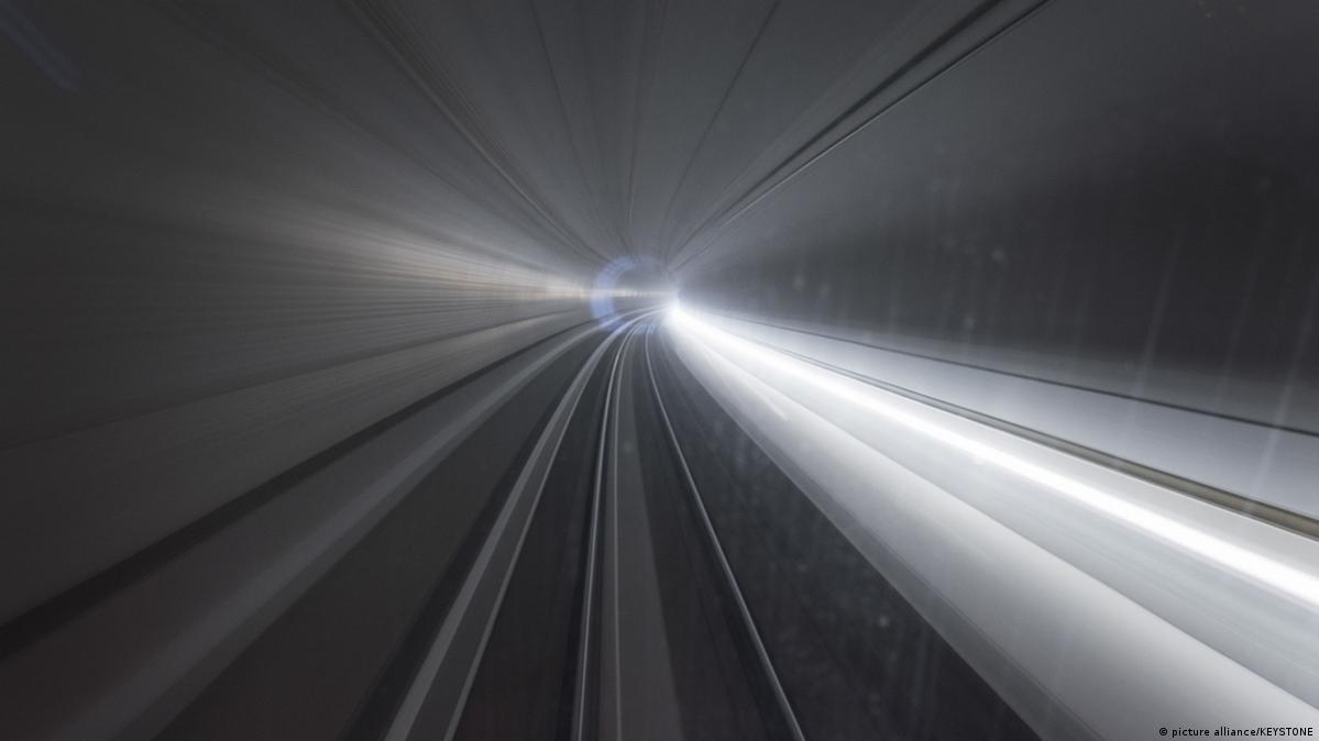 Schweizer Mega-Projekt - Ein 450 Kilometer langer Tunnel