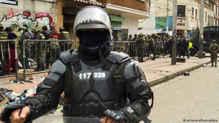 Allanamiento del Bronx de Bogotá por unidades especiales de la Policía.