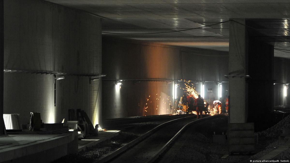 Newly completed Swiss tunnel to transform rail travel – DW – 09/04/2020