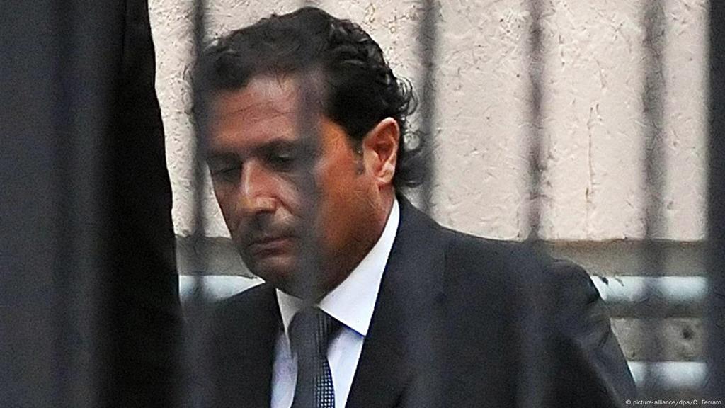 Captain Of Shipwrecked Costa Concordia Cruise Liner Jailed News Dw 12 05 2017