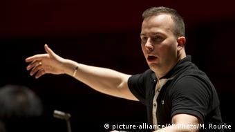 Yannick Nezet-Seguin Dirigent Philadelphia Orchester. (Foto: picture-alliance/AP Photo/M. Rourke)